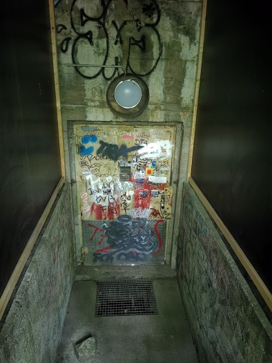 In dieser Situation macht das neue iPhone auch ein besseres Bild als das P30 Pro, was hauptsächlich am falschen Weißabgleich bei Huaweis Smartphone liegt. (Bild: Tobias Költzsch/Golem.de)